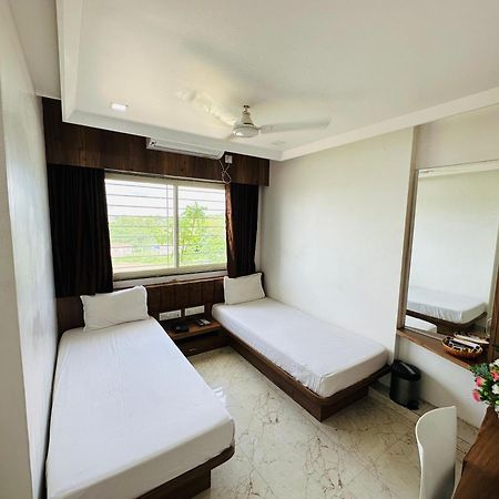 Hotel The Grand Piano - Best Business Hotel In Patan Esterno foto