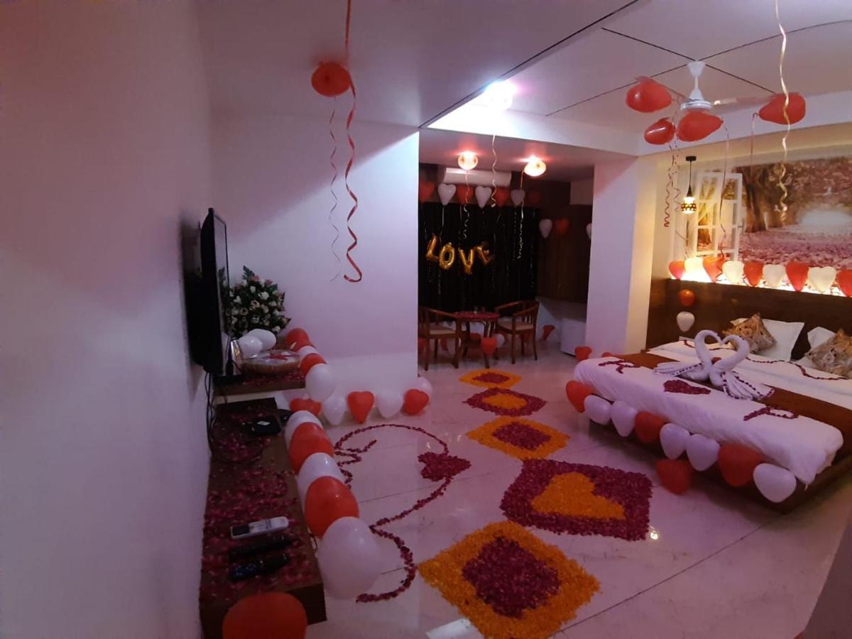 Hotel The Grand Piano - Best Business Hotel In Patan Esterno foto