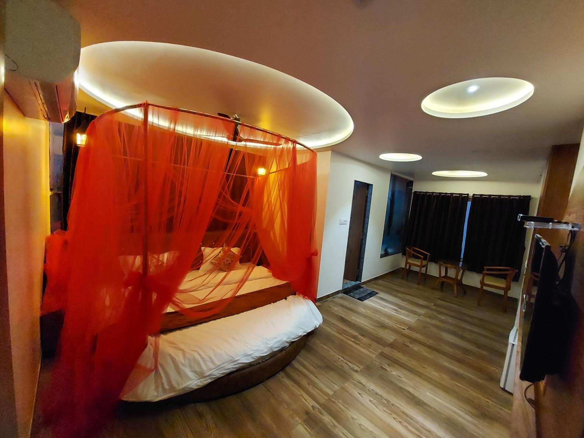 Hotel The Grand Piano - Best Business Hotel In Patan Esterno foto
